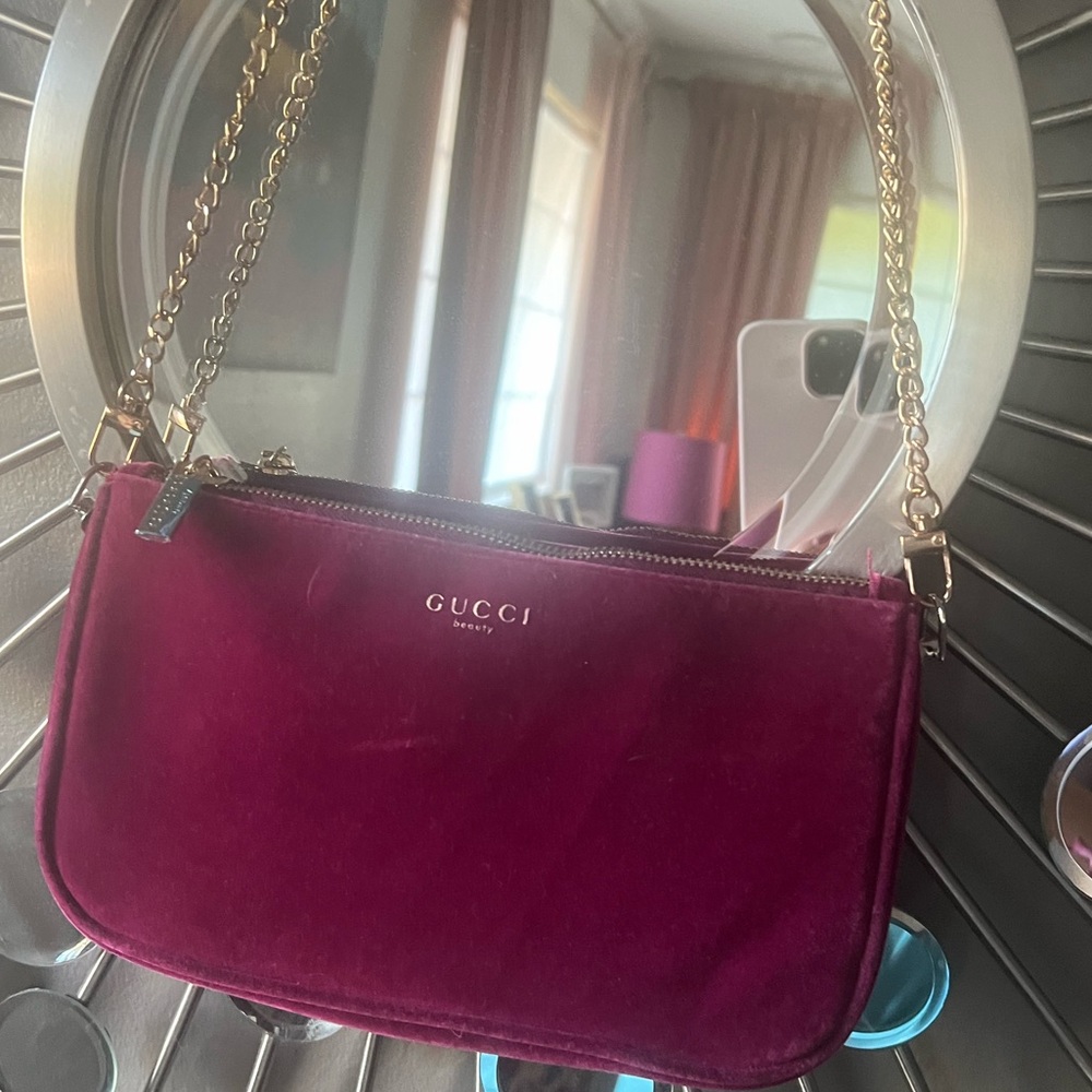 Gucci velvet accessory bag